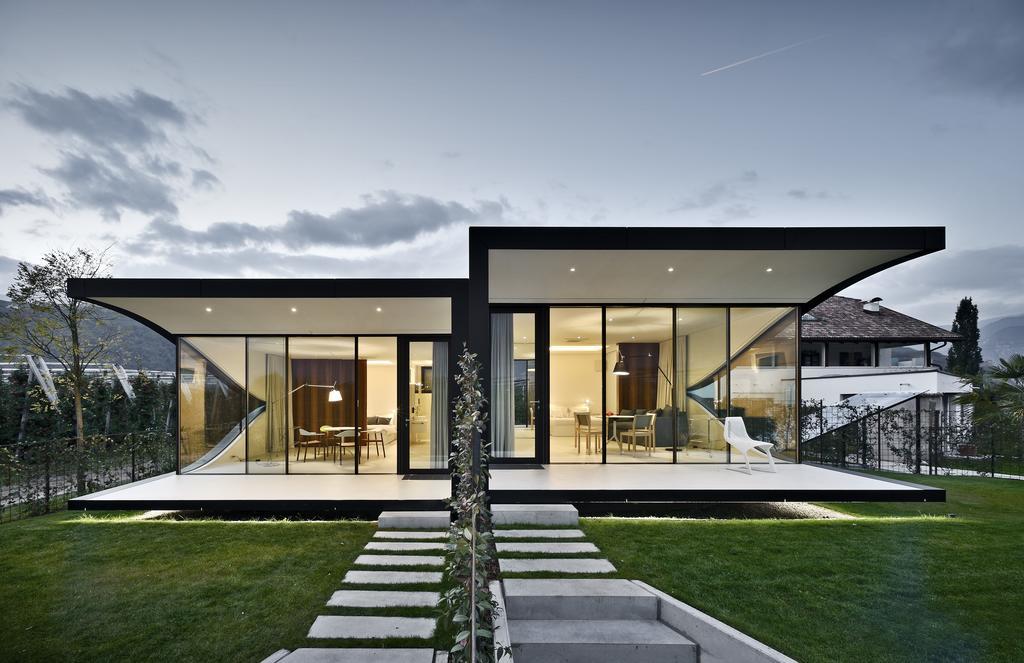 Mirror Houses Больцано Екстер'єр фото