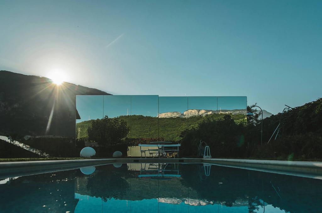 Mirror Houses Больцано Екстер'єр фото